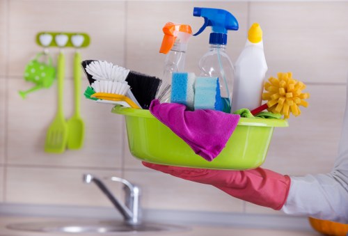 Kitchen and bathroom cleaning in a modern Elephant and Castle apartment