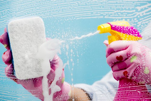 Professional move-out cleaning for an Elephant and Castle apartment interior