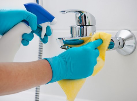 Professional Cleaner Elephantandcastle team following safety procedures